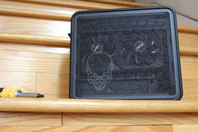 Intel NUC 9 Extreme (Ghost Canyon)