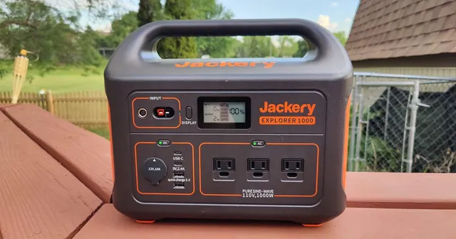 Jackery Explorer 1000 Portable Power Station