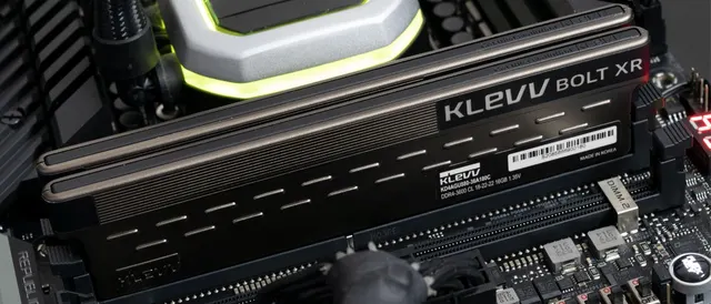Klevv Bolt XR DDR4-3600 C18 2X16Gb