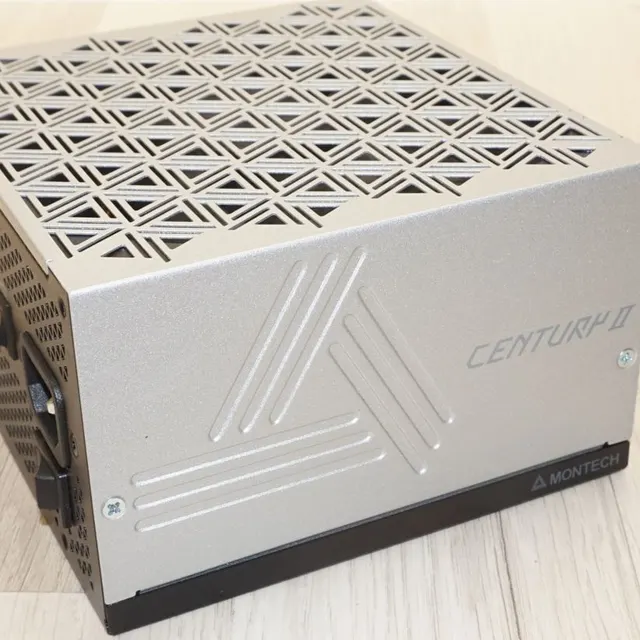 Montech Century II Gold 1050W ATX 3.1
