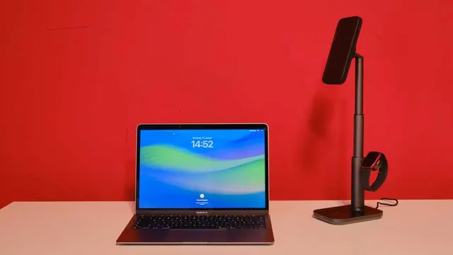 Mophie 3-in-1 Extendable Stand with MagSafe