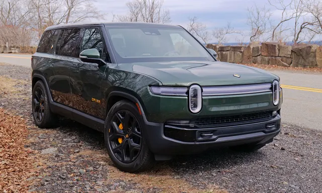 Rivian R1S Gen 2