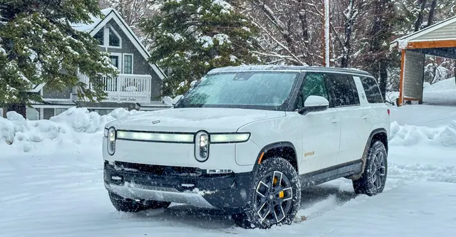 Rivian R1S