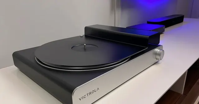 Victrola Stream Carbon