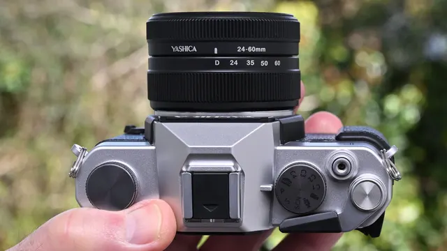 Yashica FX-D 300