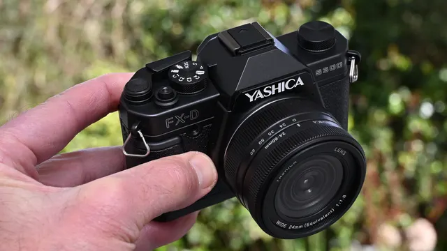 Yashica FX-D S300